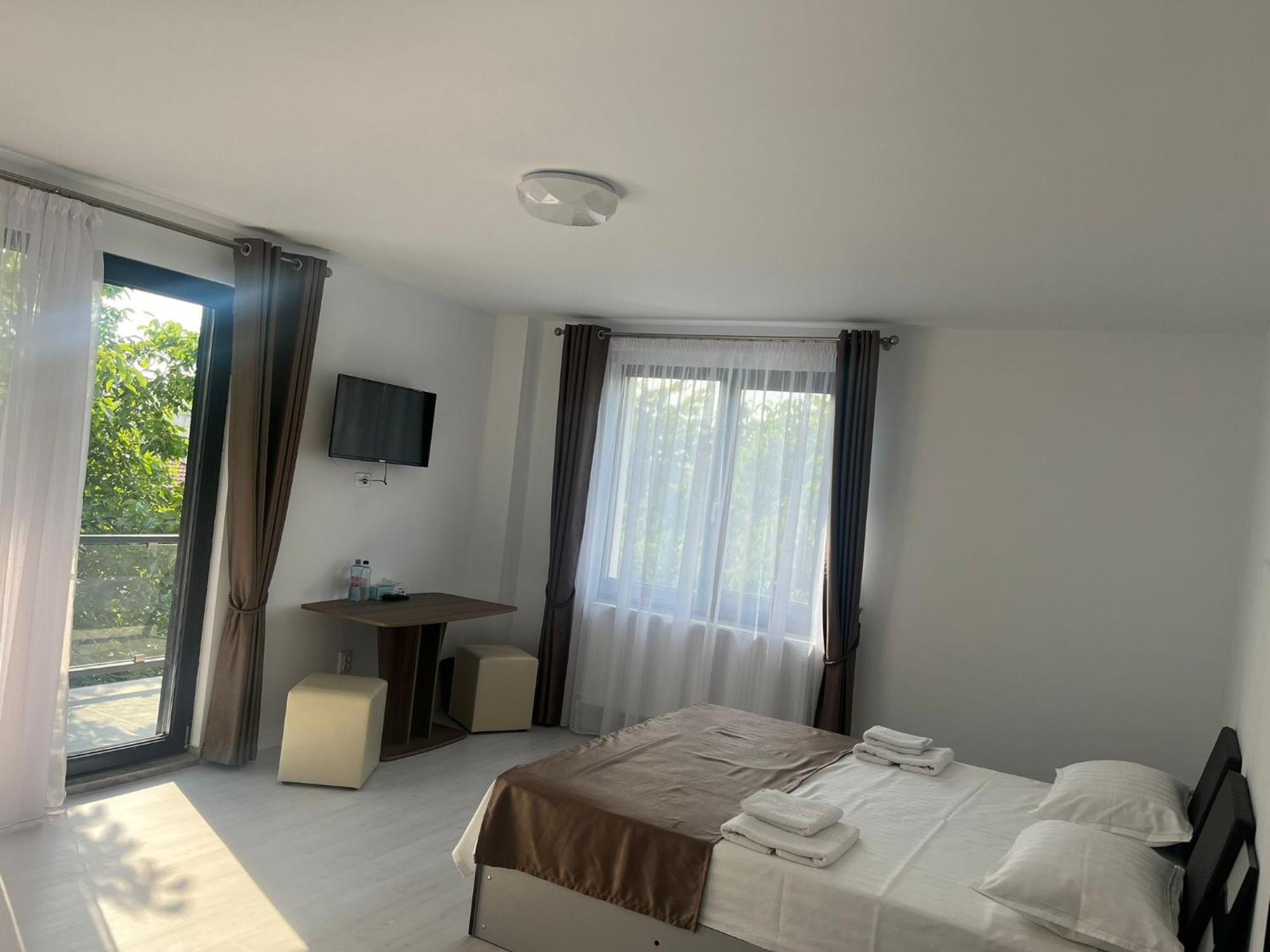 Hotel Palas Grand View Iasi Extérieur photo